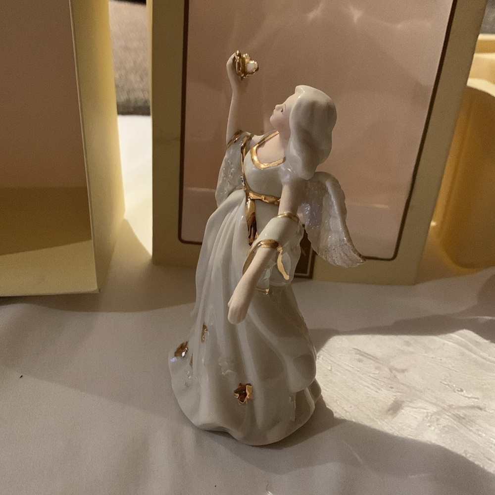 BNWT In Original Box..My Guardian Angel by LENOX Figurine - Picture 2 of 7